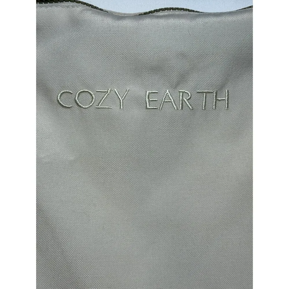 NWT Cozy Earth Gray Or Cream Colored Zippered Protective Dust Bags